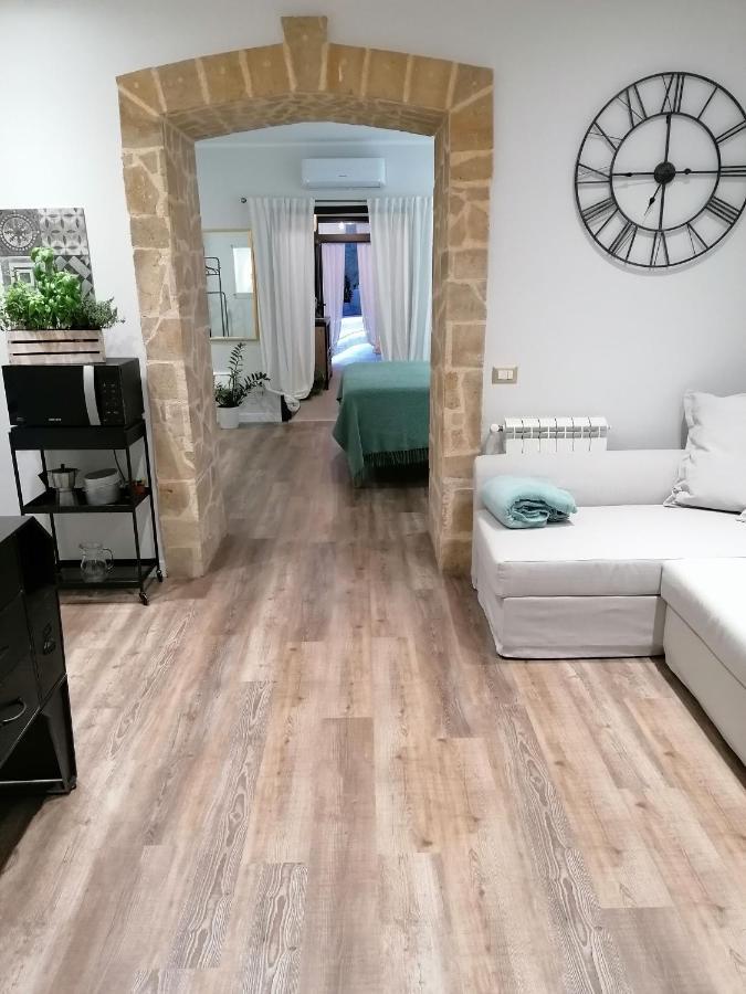 Mastrangelo Suite & Spa Palermo Exteriör bild